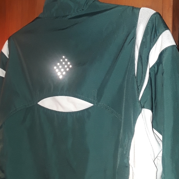New balance jacket xl BUNDLE ONLY - Picture 4 of 5